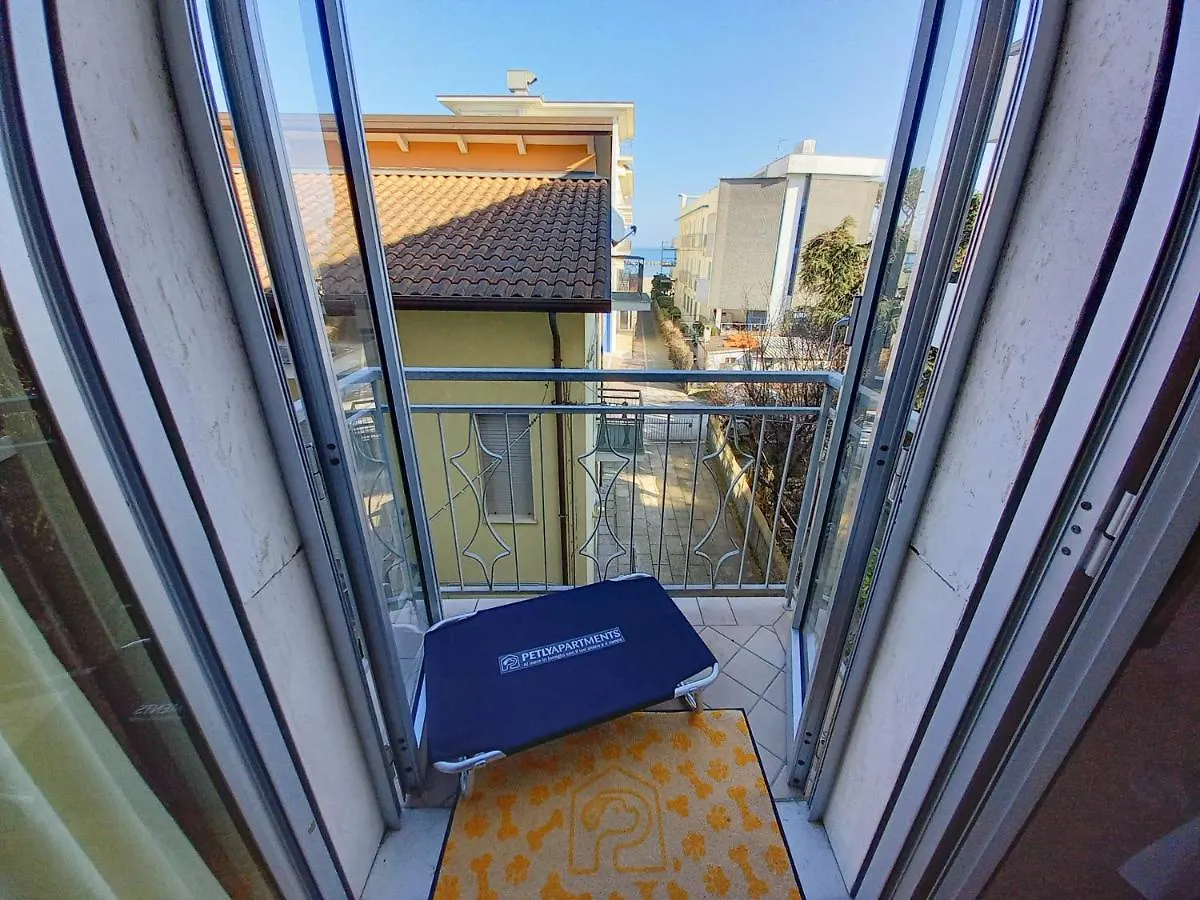 Petlyapartments Bellaria-Igea Marina 0*,  Italia
